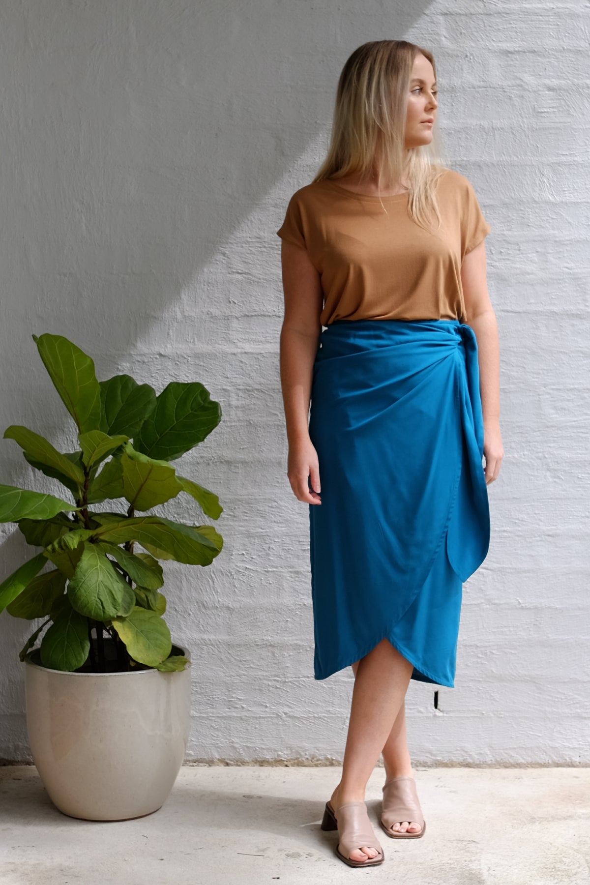Learn How to Make a Simple Sarong - Threads